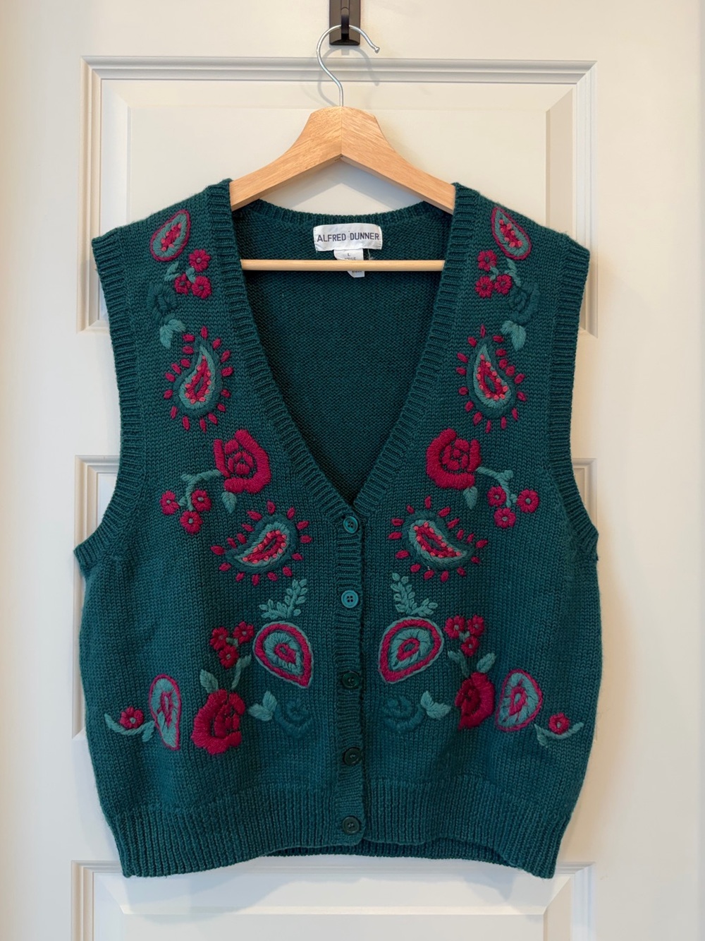 Vintage Embroidered Floral Knit Vest